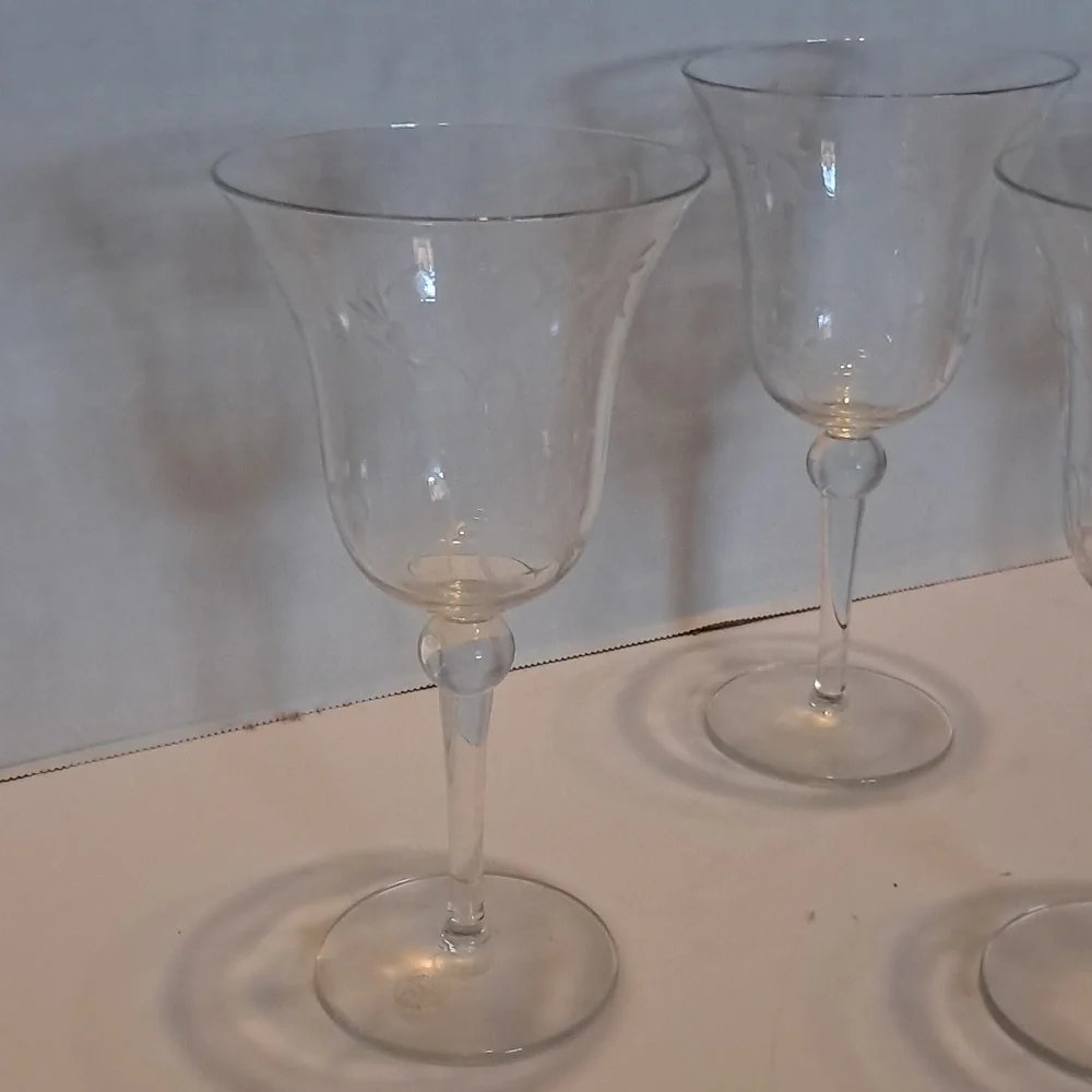 Floral Leaf Pattern Etched Crystal Hand Blown Romania Crystal Wine Glasses Set